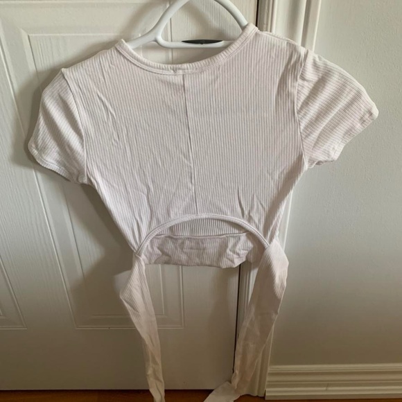 White Garage Tie Top - in great condition - Picture 1 of 2